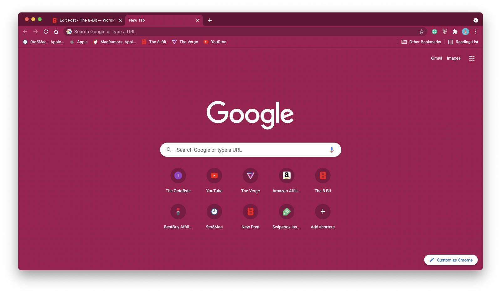 Chrome's window themed with red color.